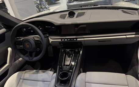 Porsche 911, 2024 год, 29 990 000 рублей, 16 фотография
