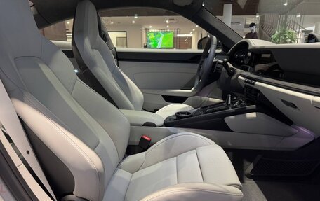 Porsche 911, 2024 год, 29 990 000 рублей, 17 фотография