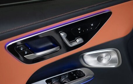 Mercedes-Benz GLC, 2024 год, 10 150 000 рублей, 5 фотография