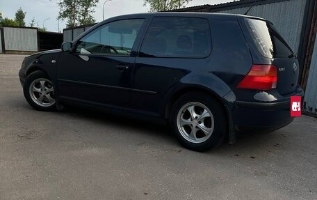 Volkswagen Golf IV, 2001 год, 390 000 рублей, 3 фотография