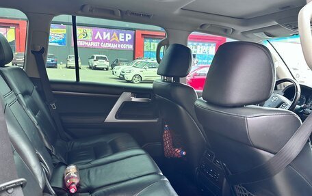 Toyota Land Cruiser 200, 2016 год, 5 700 000 рублей, 16 фотография
