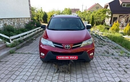 Toyota RAV4, 2015 год, 2 200 000 рублей, 2 фотография