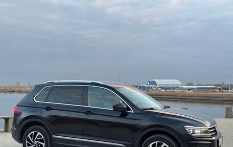 Volkswagen Tiguan II, 2018 год, 2 350 000 рублей, 17 фотография