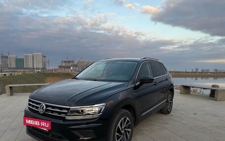 Volkswagen Tiguan II, 2018 год, 2 350 000 рублей, 9 фотография