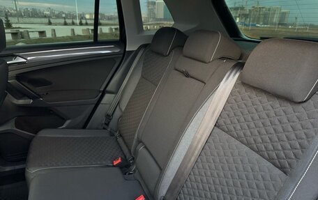 Volkswagen Tiguan II, 2018 год, 2 350 000 рублей, 25 фотография