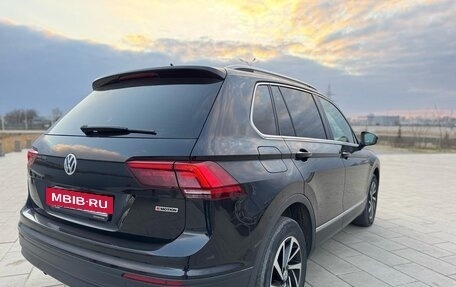 Volkswagen Tiguan II, 2018 год, 2 350 000 рублей, 11 фотография
