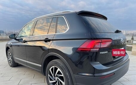Volkswagen Tiguan II, 2018 год, 2 350 000 рублей, 15 фотография