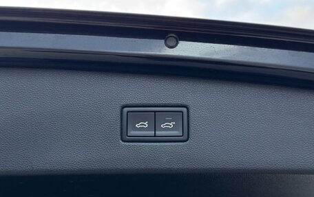 Volkswagen Tiguan II, 2018 год, 2 350 000 рублей, 29 фотография