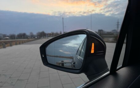 Volkswagen Tiguan II, 2018 год, 2 350 000 рублей, 37 фотография