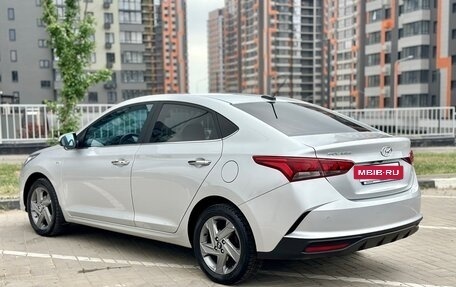 Hyundai Solaris II рестайлинг, 2020 год, 1 620 000 рублей, 4 фотография