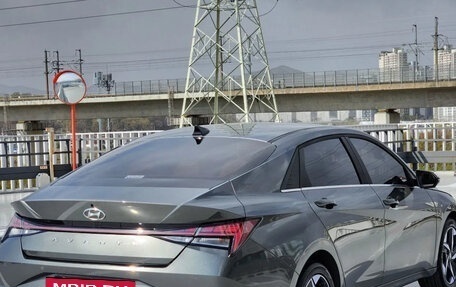 Hyundai Avante, 2022 год, 1 900 000 рублей, 4 фотография