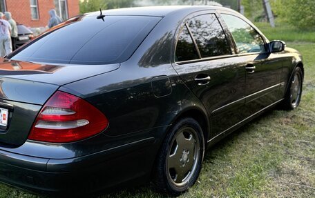 Mercedes-Benz E-Класс, 2002 год, 670 000 рублей, 3 фотография