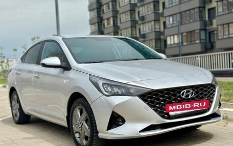 Hyundai Solaris II рестайлинг, 2020 год, 1 620 000 рублей, 8 фотография