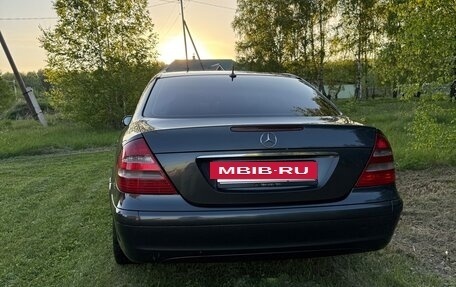 Mercedes-Benz E-Класс, 2002 год, 670 000 рублей, 9 фотография