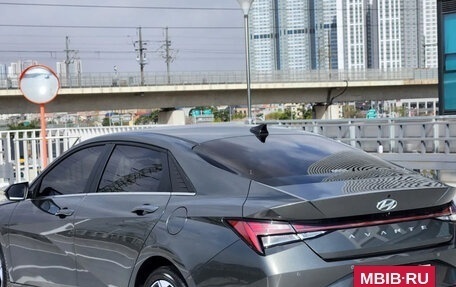 Hyundai Avante, 2022 год, 1 900 000 рублей, 3 фотография