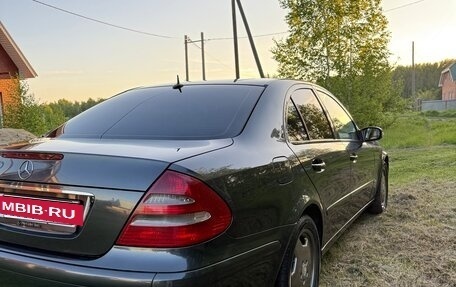 Mercedes-Benz E-Класс, 2002 год, 670 000 рублей, 8 фотография