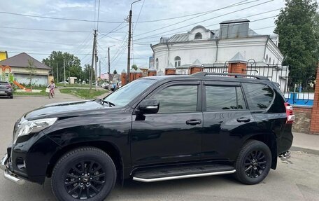 Toyota Land Cruiser Prado 150 рестайлинг 2, 2014 год, 3 270 000 рублей, 5 фотография
