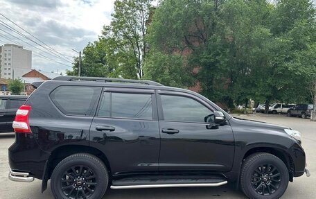 Toyota Land Cruiser Prado 150 рестайлинг 2, 2014 год, 3 270 000 рублей, 7 фотография