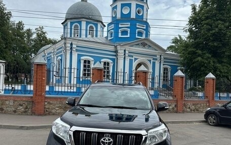 Toyota Land Cruiser Prado 150 рестайлинг 2, 2014 год, 3 270 000 рублей, 2 фотография