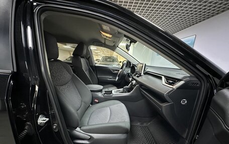 Toyota RAV4, 2020 год, 3 756 000 рублей, 10 фотография