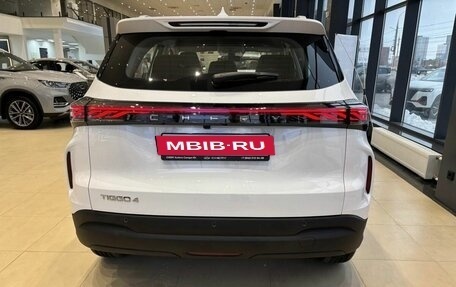 Chery Tiggo 4 I рестайлинг, 2024 год, 2 380 000 рублей, 9 фотография