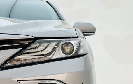 Toyota Camry, 2021 год, 2 327 000 рублей, 3 фотография