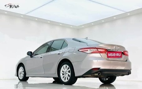 Toyota Camry, 2021 год, 2 327 000 рублей, 6 фотография