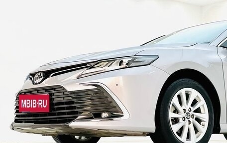 Toyota Camry, 2021 год, 2 327 000 рублей, 4 фотография