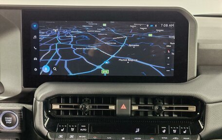 Toyota Land Cruiser Prado, 2024 год, 11 490 000 рублей, 21 фотография