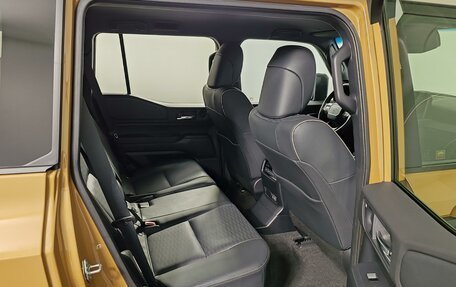 Toyota Land Cruiser Prado, 2024 год, 11 490 000 рублей, 24 фотография