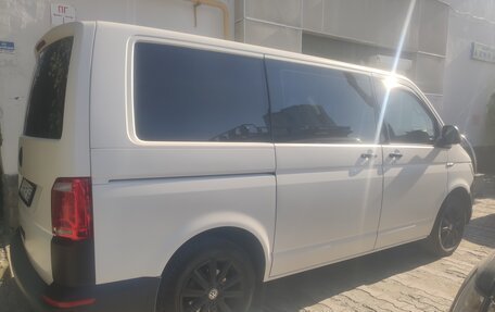 Volkswagen Caravelle T6 рестайлинг, 2020 год, 3 800 000 рублей, 3 фотография