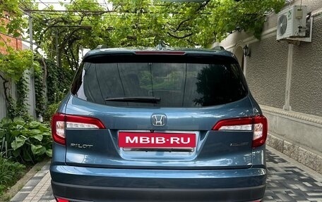Honda Pilot III рестайлинг, 2020 год, 3 800 000 рублей, 4 фотография