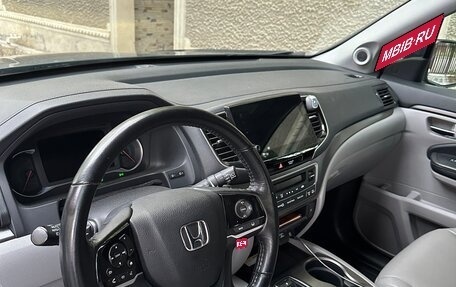 Honda Pilot III рестайлинг, 2020 год, 3 800 000 рублей, 9 фотография