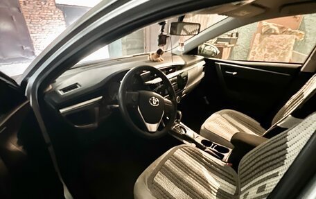 Toyota Corolla, 2013 год, 1 680 000 рублей, 5 фотография
