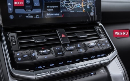 Toyota Land Cruiser, 2024 год, 12 300 000 рублей, 16 фотография