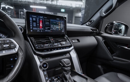 Toyota Land Cruiser, 2024 год, 12 300 000 рублей, 14 фотография