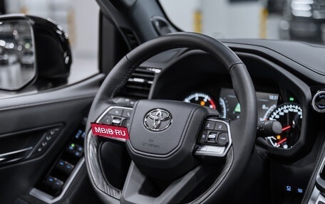 Toyota Land Cruiser, 2024 год, 12 300 000 рублей, 12 фотография