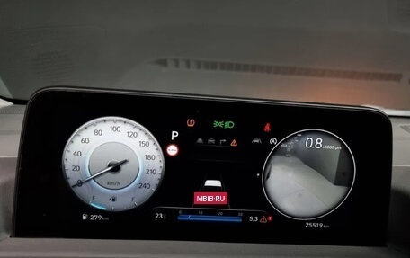 Hyundai Staria, 2021 год, 3 100 000 рублей, 8 фотография