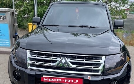 Mitsubishi Pajero IV, 2008 год, 1 800 000 рублей, 4 фотография