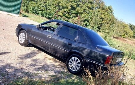 Opel Vectra A, 1989 год, 140 000 рублей, 2 фотография