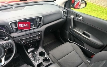 KIA Sportage IV рестайлинг, 2017 год, 2 090 000 рублей, 21 фотография