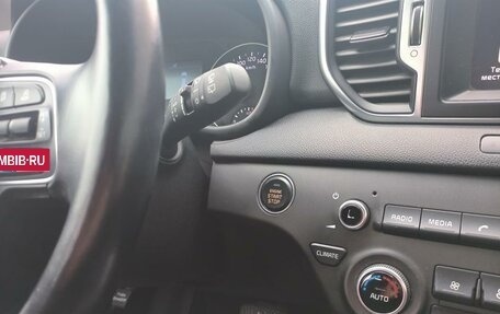 KIA Sportage IV рестайлинг, 2017 год, 2 090 000 рублей, 29 фотография