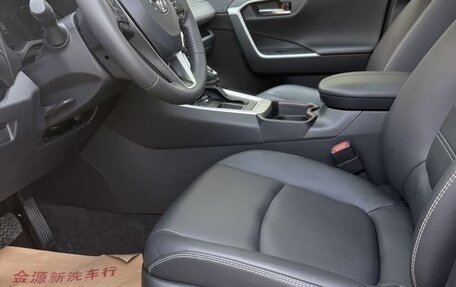 Toyota RAV4, 2022 год, 2 507 000 рублей, 6 фотография