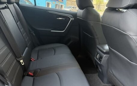 Toyota RAV4, 2022 год, 2 507 000 рублей, 9 фотография
