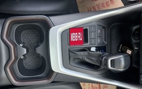 Toyota RAV4, 2022 год, 2 507 000 рублей, 5 фотография