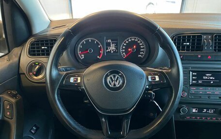 Volkswagen Polo VI (EU Market), 2017 год, 985 000 рублей, 10 фотография