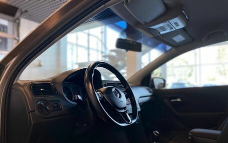 Volkswagen Polo VI (EU Market), 2017 год, 985 000 рублей, 23 фотография