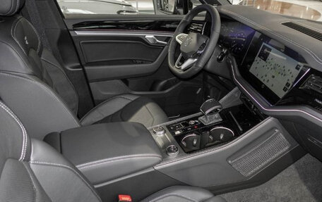 Volkswagen Touareg III, 2025 год, 15 200 000 рублей, 5 фотография