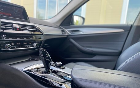 BMW 5 серия, 2019 год, 2 100 000 рублей, 19 фотография