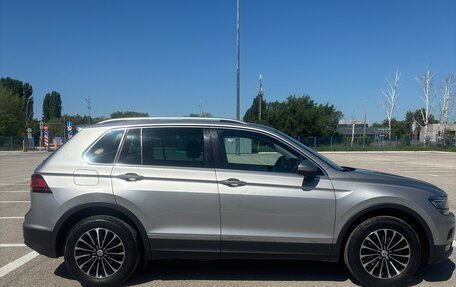 Volkswagen Tiguan II, 2018 год, 1 350 000 рублей, 2 фотография